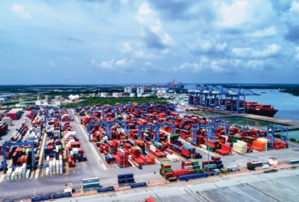 Trung tâm Logistics 
